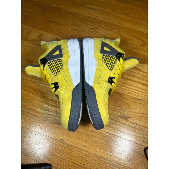 Nike Air Jordan 4 Retro PS 'Lightning' 2021 BQ7669-700 Youth Size 3Y - Picture 4 of 7